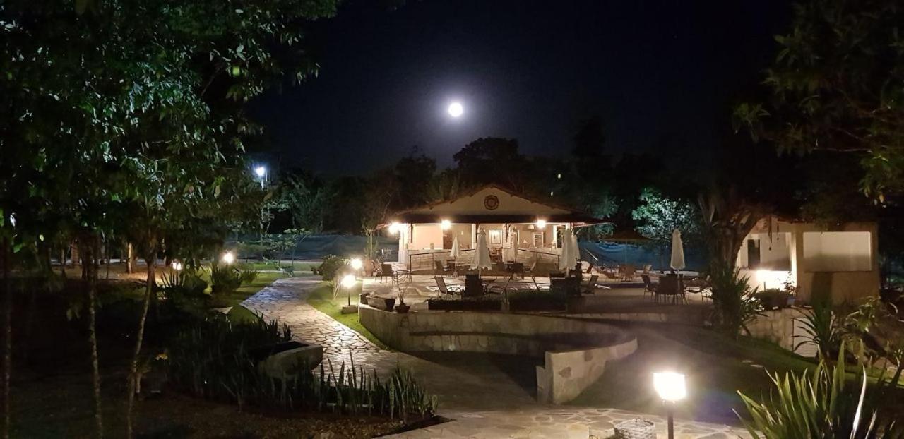Orla Morada Do Sol Hotel Pirenópolis Екстериор снимка